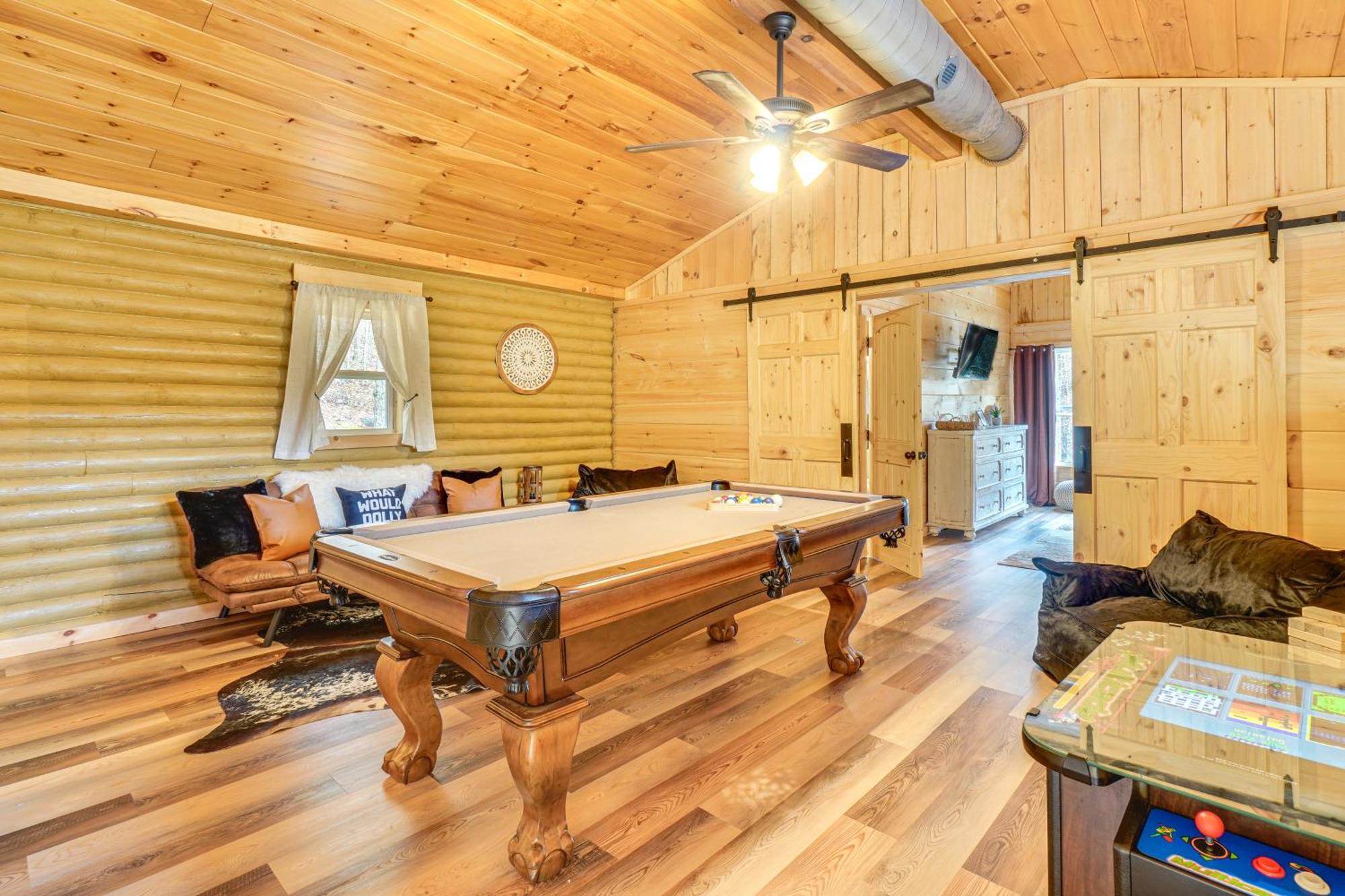 Cozy Sevierville Cabin With Hot Tub And Game Room! Pigeon Forge Exteriör bild