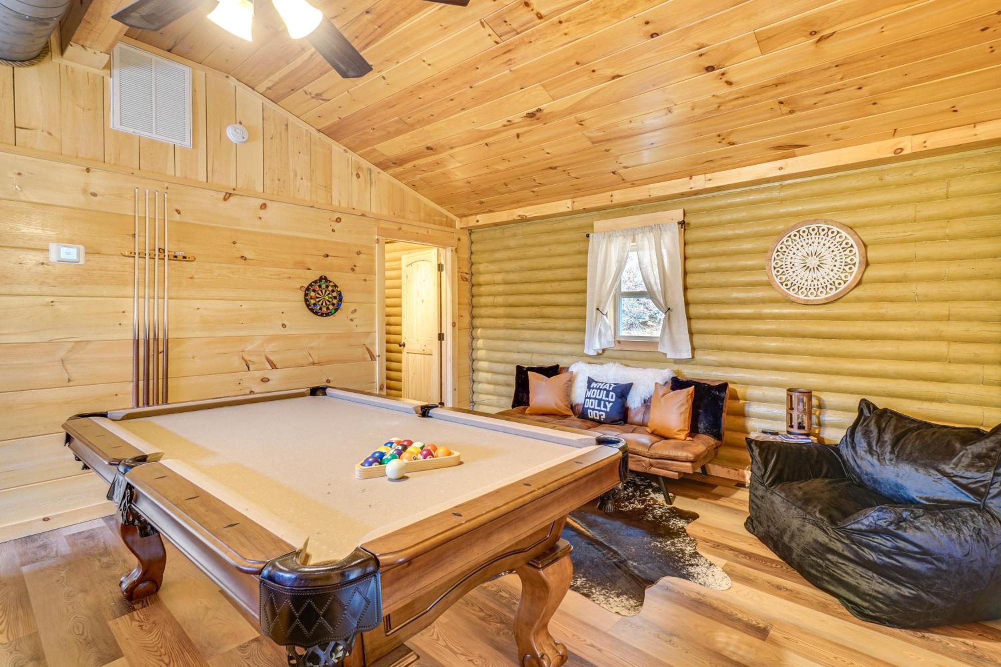 Cozy Sevierville Cabin With Hot Tub And Game Room! Pigeon Forge Exteriör bild