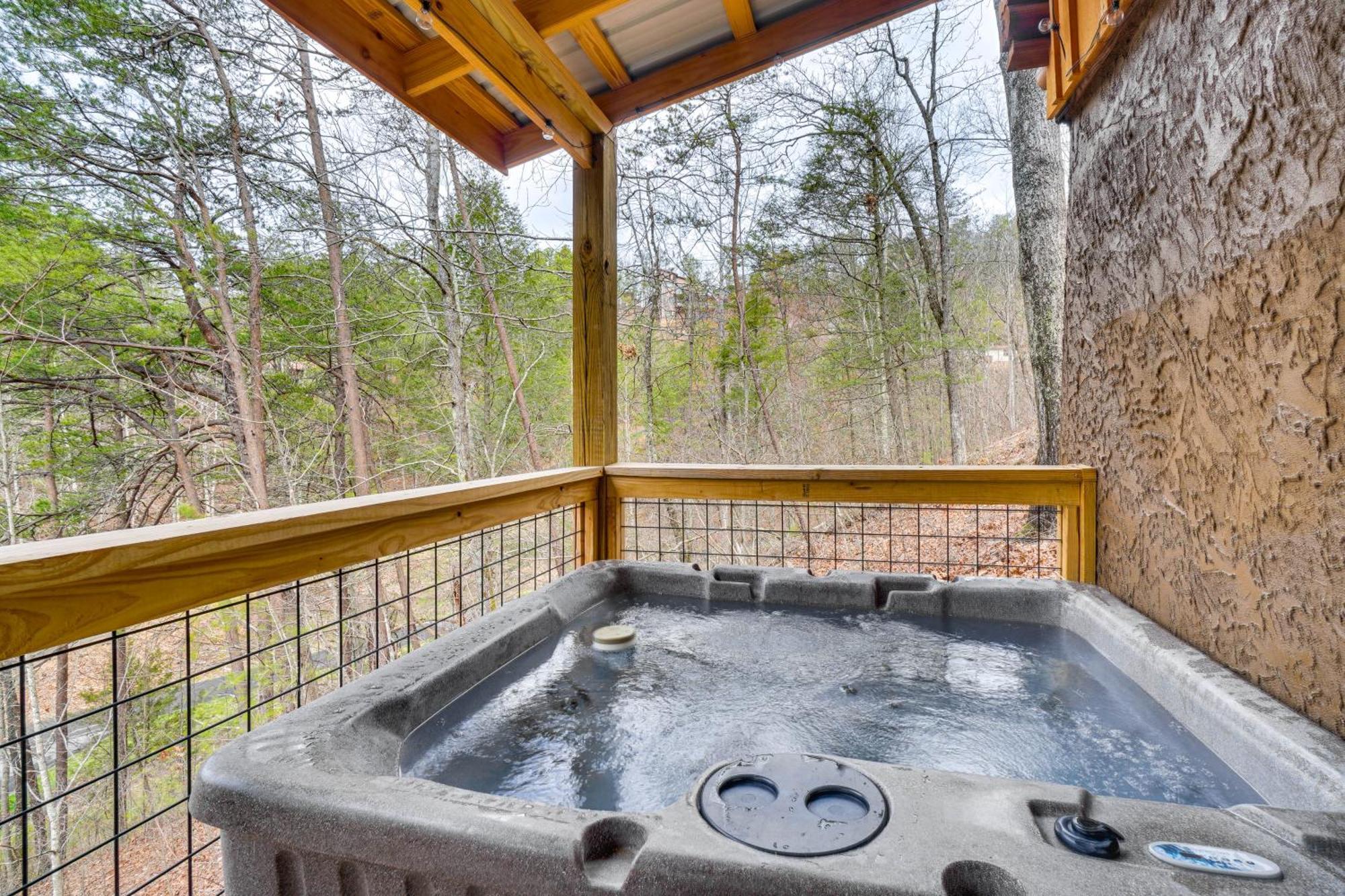 Cozy Sevierville Cabin With Hot Tub And Game Room! Pigeon Forge Exteriör bild